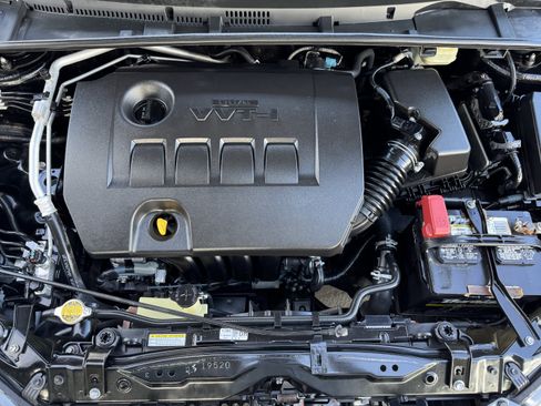 Used 2016 Toyota Corolla LE image 23