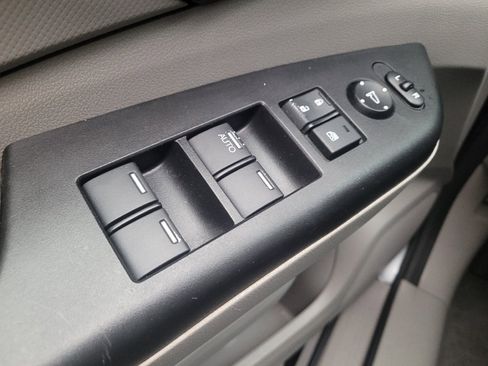 Used 2013 Honda CR-V LX image 27