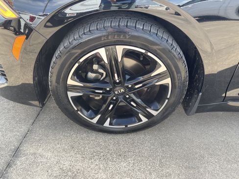 Used 2021 Kia K5 GT-Line AWD/4WD image 11