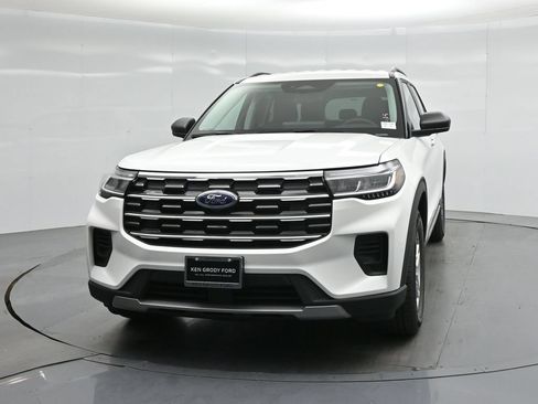 New 2026 Ford Explorer Active RWD image 50