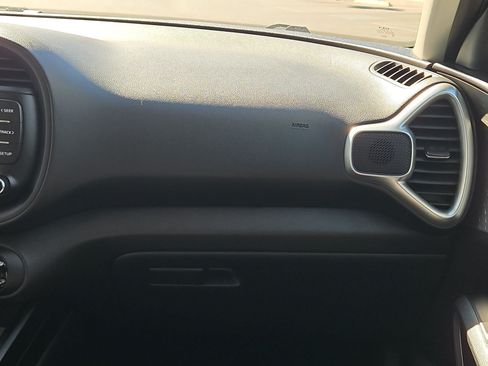 Used 2022 Kia Soul LX w/ Technology Package FWD image 27