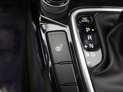 Used 2023 Kia Seltos EX image 49