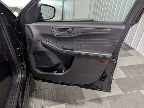 Used 2025 Ford Escape Active image 27