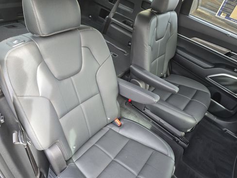 Used 2021 Kia Telluride EX w/ EX Premium Package image 11