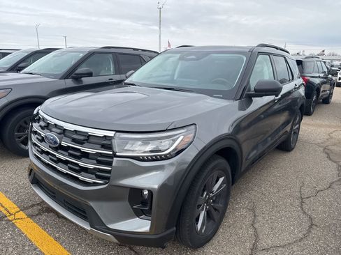 New 2026 Ford Explorer Active w/ Active Comfort Package image 26