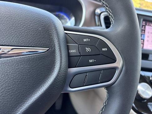 Used 2024 Chrysler Voyager LX FWD image 29