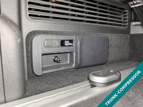 Used 2024 Rivian R1S Adventure image 16