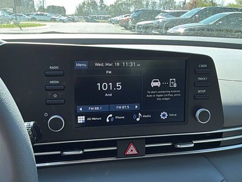 New 2026 Hyundai Elantra SE FWD image 24