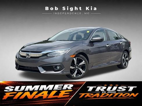 Used 2016 Honda Civic Touring image 1
