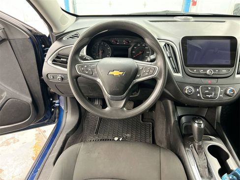 Used 2019 Chevrolet Malibu LS image 11
