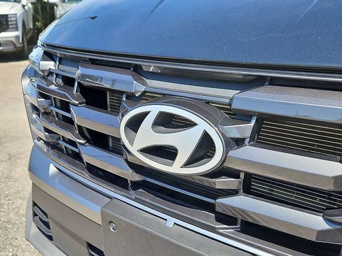 Used 2025 Hyundai Tucson SEL FWD image 30