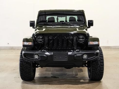 Used 2023 Jeep Gladiator Sport AWD/4WD image 2