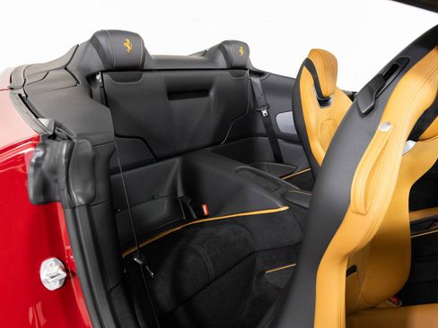 Used 2024 Ferrari Roma Spider image 44