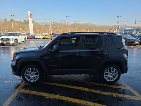 Used 2022 Jeep Renegade Latitude image 8