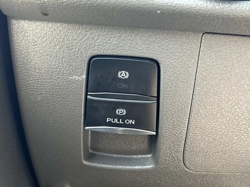 Used 2025 Ford Transit 350 XLT RWD image 25