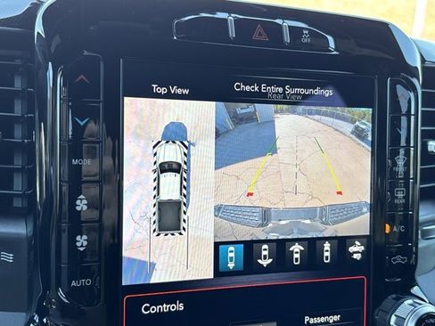 Used 2020 RAM 2500 Laramie w/ Night Edition image 38