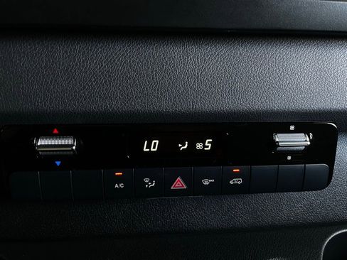 Used 2023 Mercedes-Benz Sprinter 1500 image 29