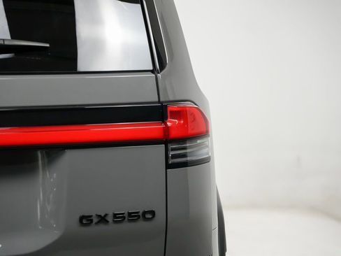 Used 2024 Lexus GX 550 550 Overtrail+ image 12