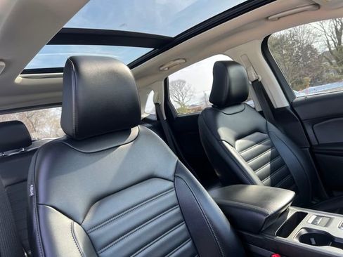 Certified 2022 Ford Edge SEL w/ Convenience Package image 37