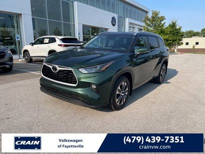 Used 2024 Toyota Highlander XLE