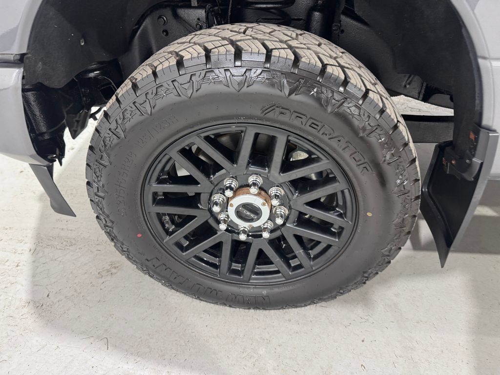 Used 2021 Ford F250 Lariat AWD/4WD image 9