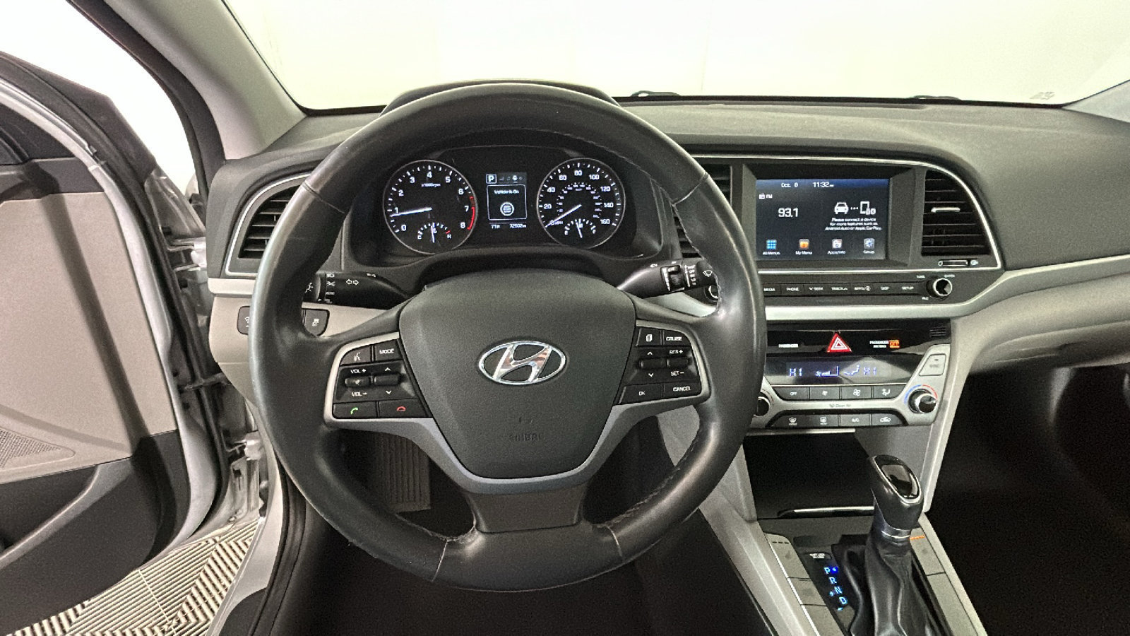 Used 2018 Hyundai Elantra Value Edition w/ Cargo Package FWD image 18
