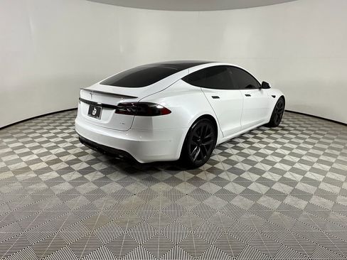 Used 2021 Tesla Model S Plaid image 4