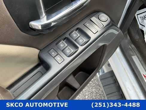 Used 2018 Chevrolet Silverado 1500 LT w/ All Star Edition image 44