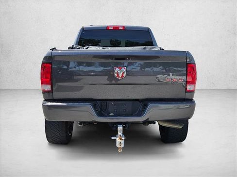 Used 2018 RAM 1500 Express AWD/4WD image 5