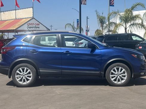 Used 2022 Nissan Rogue Sport SV FWD image 9
