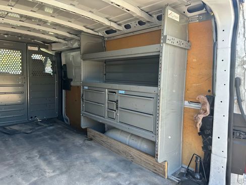 Used 2021 Nissan NV 1500 SV image 5