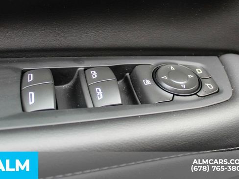 Used 2025 Chevrolet Suburban Z71 AWD/4WD image 42