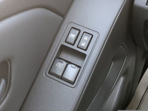 Used 2022 Nissan Frontier S image 15