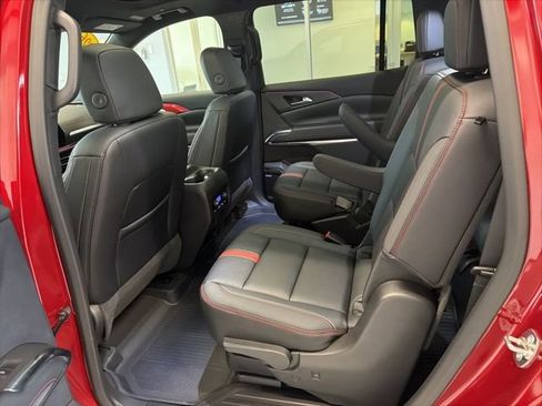 Used 2026 Chevrolet Traverse RS w/ LPO, Floor Liner Package AWD/4WD image 20