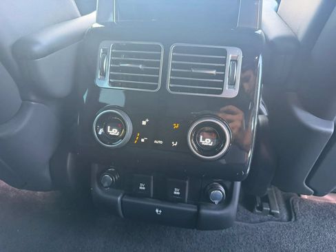 Used 2019 Land Rover Range Rover HSE AWD/4WD image 19