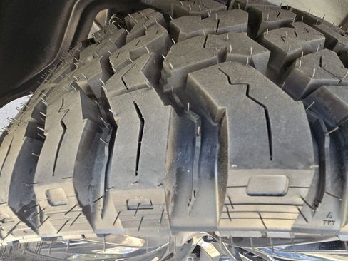 Used 2025 RAM 1500 Limited image 5