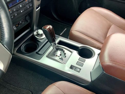 Used 2018 Toyota 4Runner Limited AWD/4WD image 17