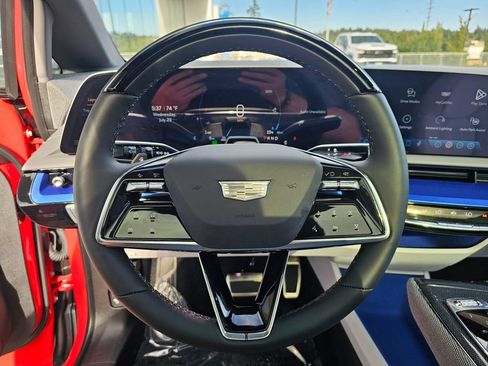 New 2026 Cadillac Optiq Sport 2 AWD/4WD image 24