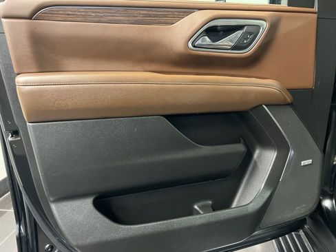 Used 2021 Chevrolet Tahoe High Country w/ Premium Package image 31