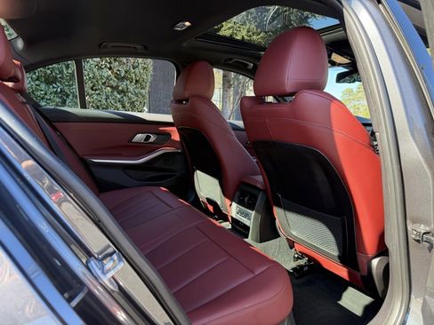 Used 2022 BMW 330i xDrive Sedan w/ M Sport Package image 38