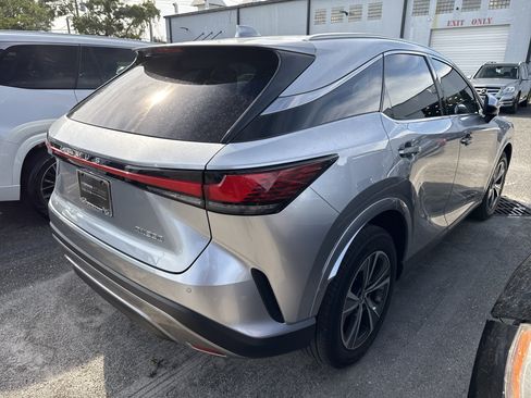 Certified 2025 Lexus RX 350 Premium w/ Accessory Package (Z1) FWD image 4