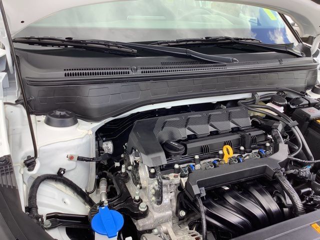 Used 2026 Hyundai Venue SEL FWD image 14