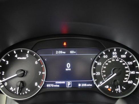 Used 2025 INFINITI QX50 Luxe image 30