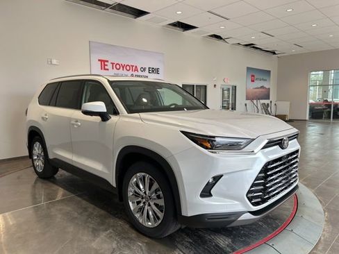 New 2026 Toyota Grand Highlander AWD image 1