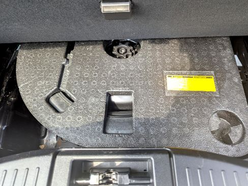 Used 2013 Lexus IS 250C image 39