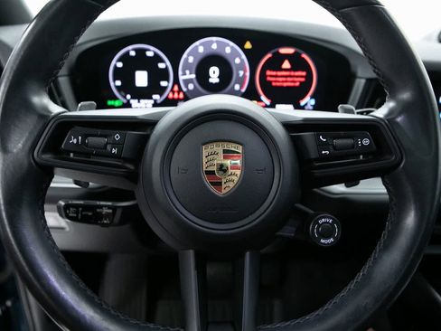 Certified 2024 Porsche Cayenne Coupe image 14