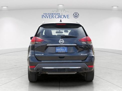 Used 2017 Nissan Rogue SV AWD/4WD image 6