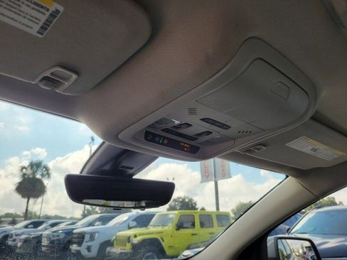 Used 2023 GMC Acadia Denali w/ Denali Ultimate Package image 24