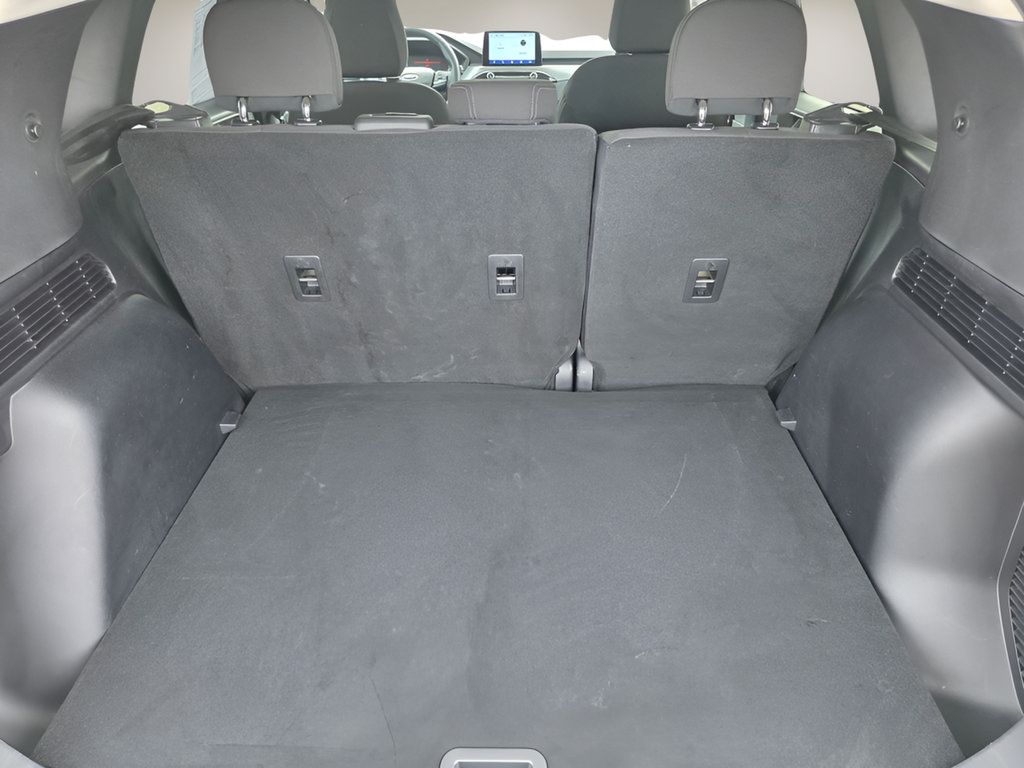 Certified 2024 Ford Escape Active AWD/4WD image 11