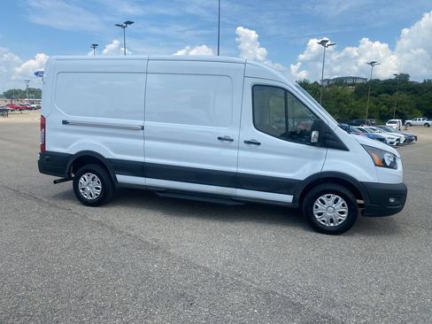 Used 2024 Ford Transit 250 148 Medium Roof w/ Load Area Protection Package RWD image 7